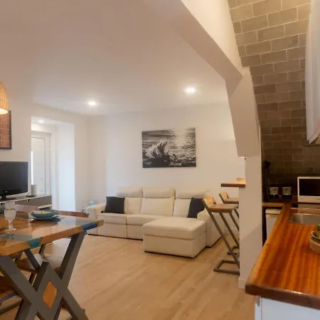 Apartment Leal *